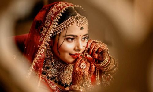 Mehndi, Makeup & Grooming